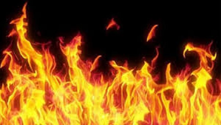 গাজীপুরে পোশাক কারখানায় আগুন