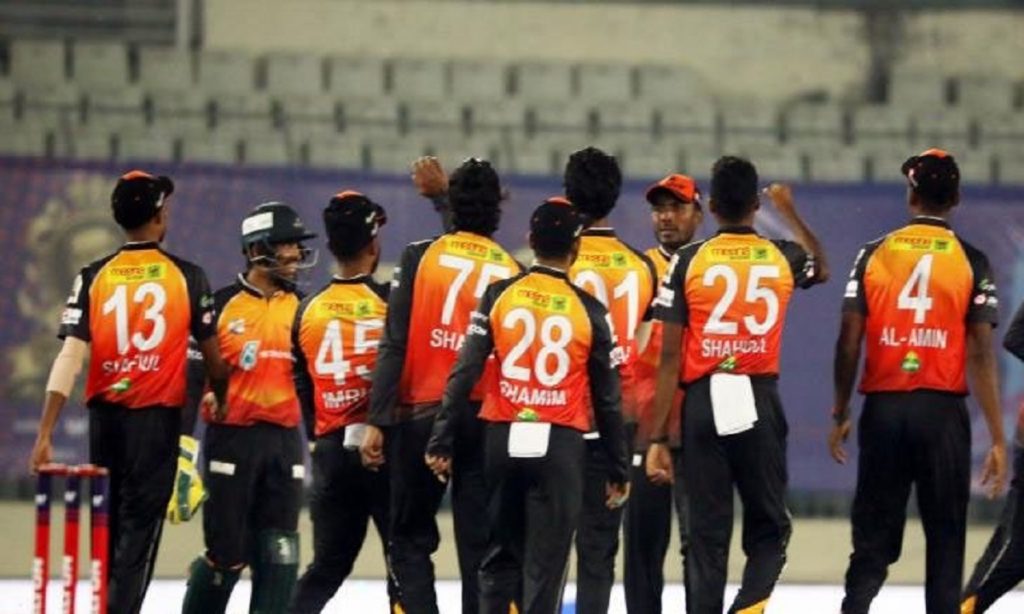 বরিশাল'কে ৪৮ রানে হারিয়ে পয়েন্ট টেবিলের দু'য়ে উঠে গেছে খুলনা