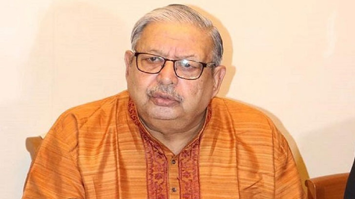 অভিবাসী বাংলাদেশিদের করোনার টিকা নিশ্চিত করতে কাজ করছে সরকার: প্রবাসী কল্যাণ মন্ত্রী