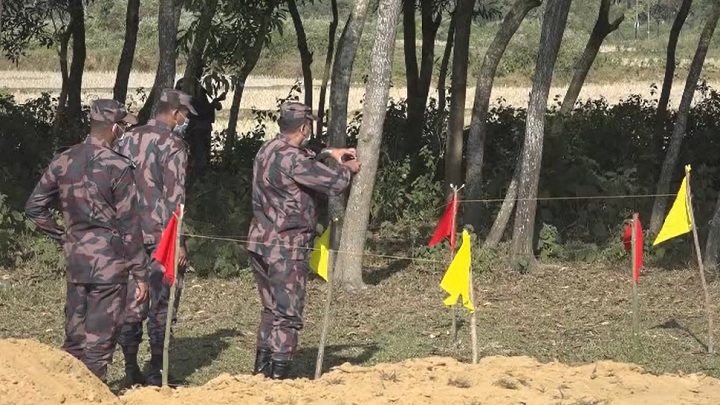 বিজিবির ওপর ভারতীয় চোরাকারবারিদের হামলা, পাল্টা গুলিতে নিহত ১