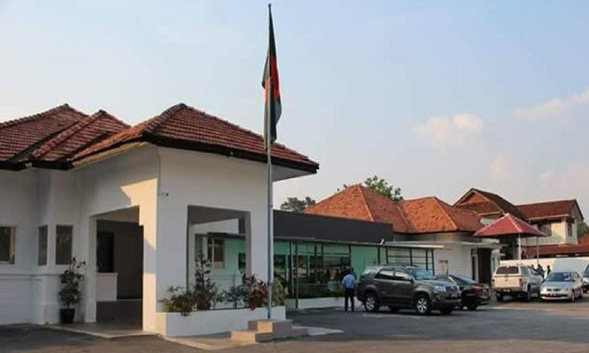 মালয়েশিয়ায় দালাল চক্রের ফাঁদ, হাইকমিশনের সতর্কতা