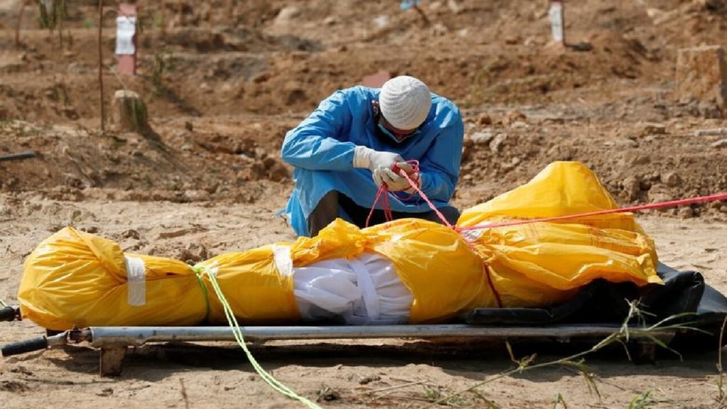 বিশ্বে আরও প্রায় ৮ হাজার মানুষের প্রাণ গেছে করোনাভাইরাসে