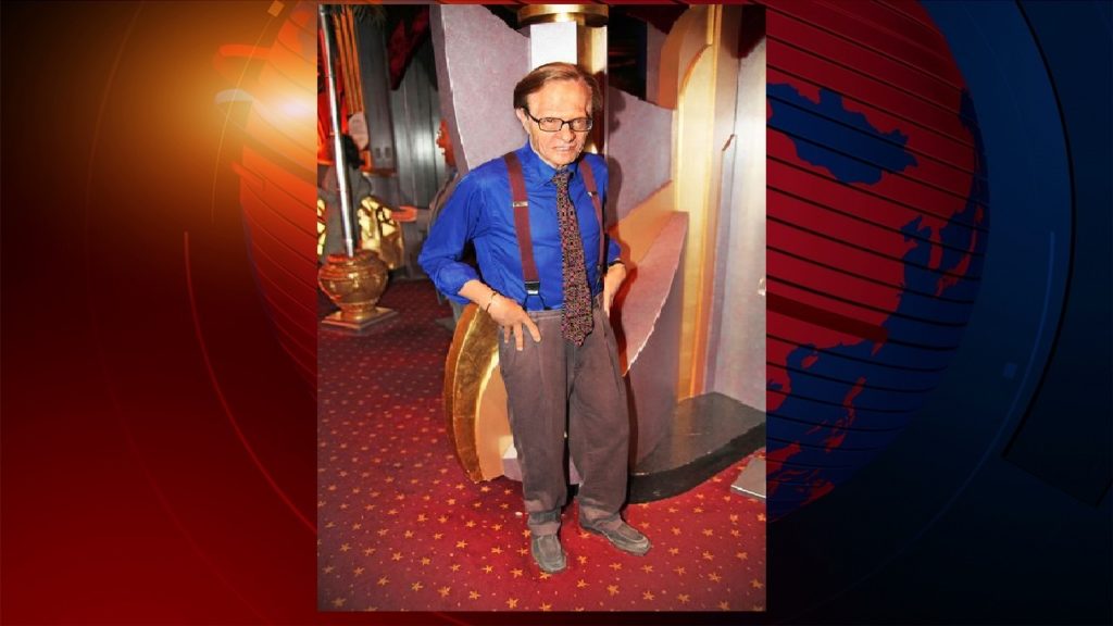 মাদাম তুসোয় স্থান বদল হলো ল্যারি কিংয়ের মূর্তির