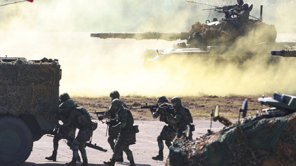 চীনের সাথে উত্তেজনার মধ্যেই সামরিক মহড়ায় অংশ নিলো তাইওয়ান