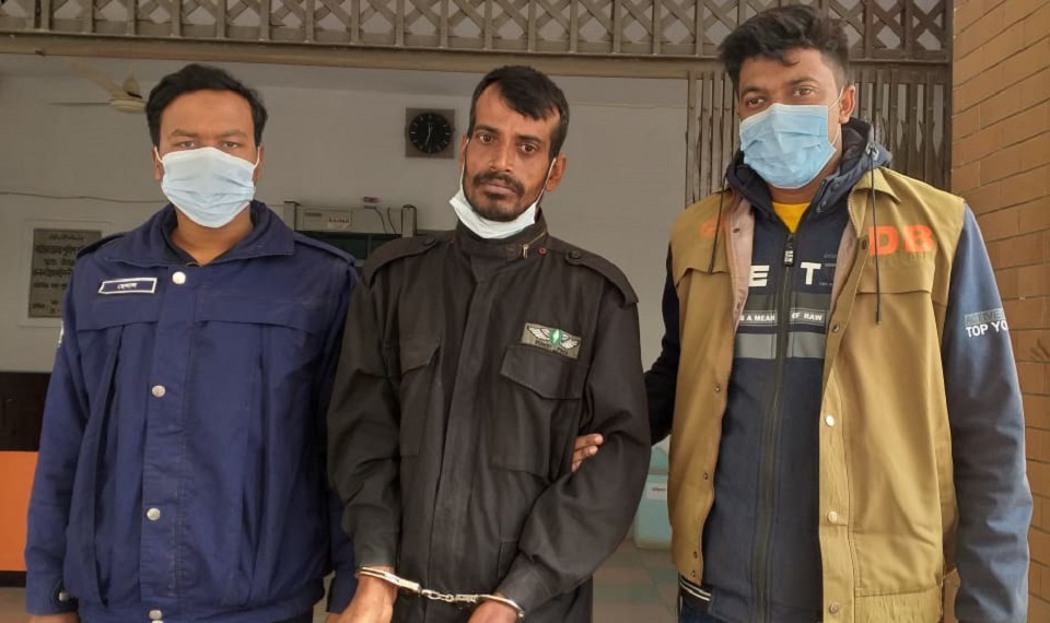 দোকানের ভিজিটিং কার্ডের সূত্র ধরে নারীর হত্যাকারী শনাক্ত