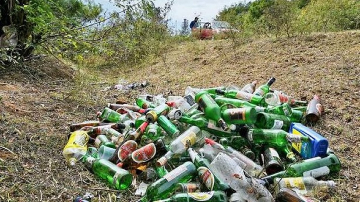 বিষাক্ত মদপানে নিহত কমপক্ষে ১১