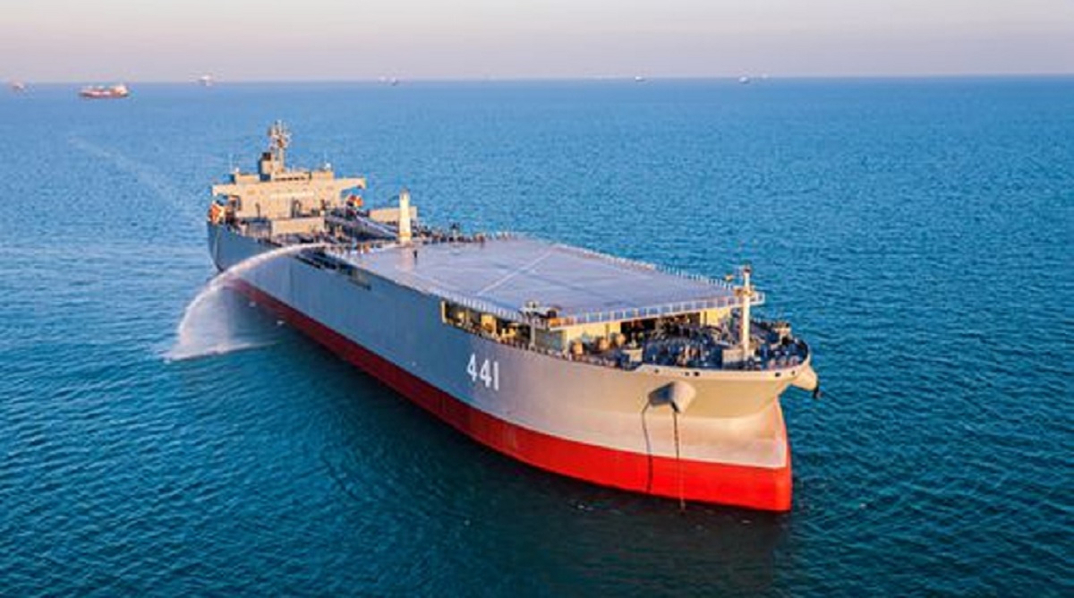 নিজেদের তৈরি সবচেয়ে বড় যুদ্ধজাহাজ উন্মোচন করলো ইরান