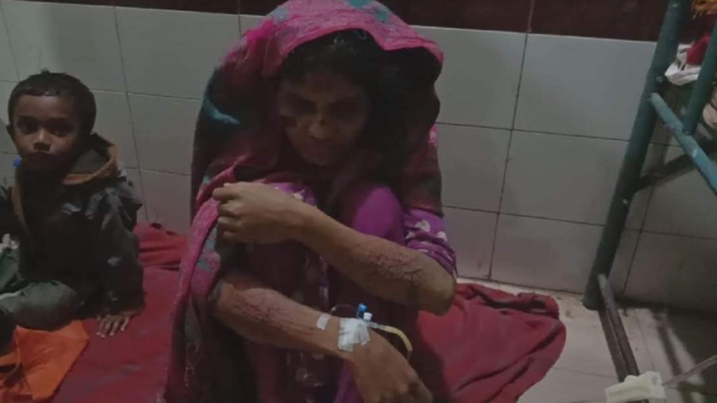 দুই শিশুর ঝগড়ার জেরে মাকে ব্লেড দিয়ে খুঁচিয়ে জখম, গ্রেফতার ১