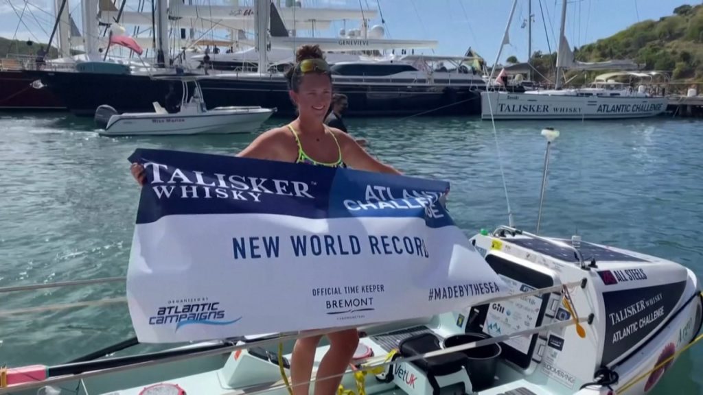 নৌকা চালিয়ে আটলান্টিক পাড়ি দিয়ে নতুন রেকর্ড ব্রিটিশ তরুণীর