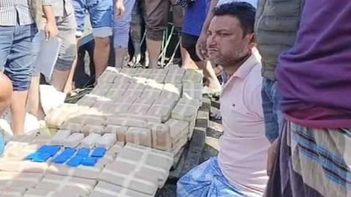 কক্সবাজারে পুলিশের অভিযানে ১৪ লাখ পিস ইয়াবা উদ্ধার, আটক ২