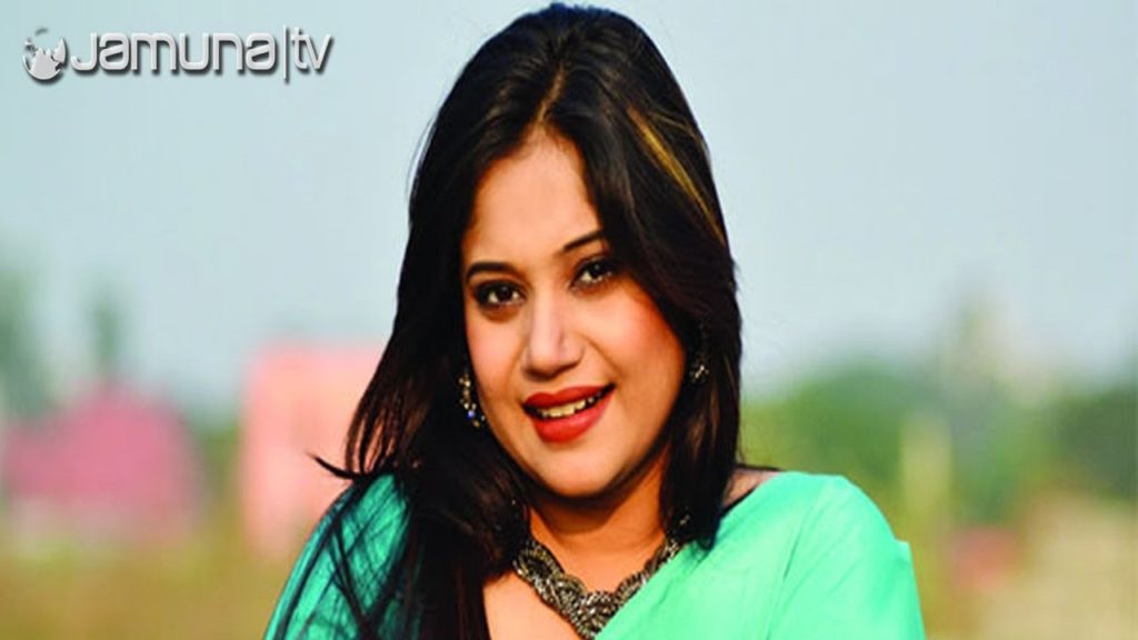 সিনেমায় প্রথমবার নোভা