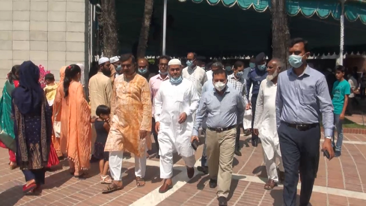 মোদি বরণের কর্মযজ্ঞ দেখতে গোপালগঞ্জে গণপূর্ত মন্ত্রণালয়ের কর্মকর্তারা