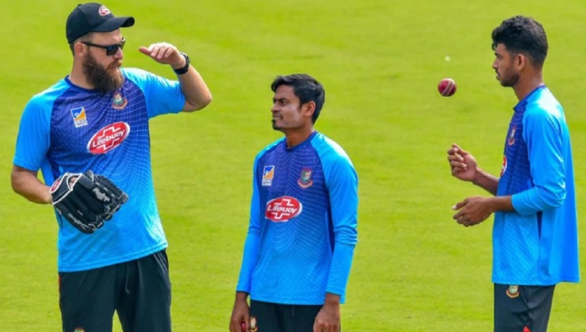 নিউজিল্যান্ড সিরিজে স্পিন কোচের দায়িত্ব পালন করবেন ভেট্টোরি