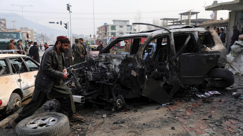 আফগানিস্তানে আত্মঘাতী গাড়ি বোমা হামলায় গোয়েন্দা প্রধানসহ নিহত ৯
