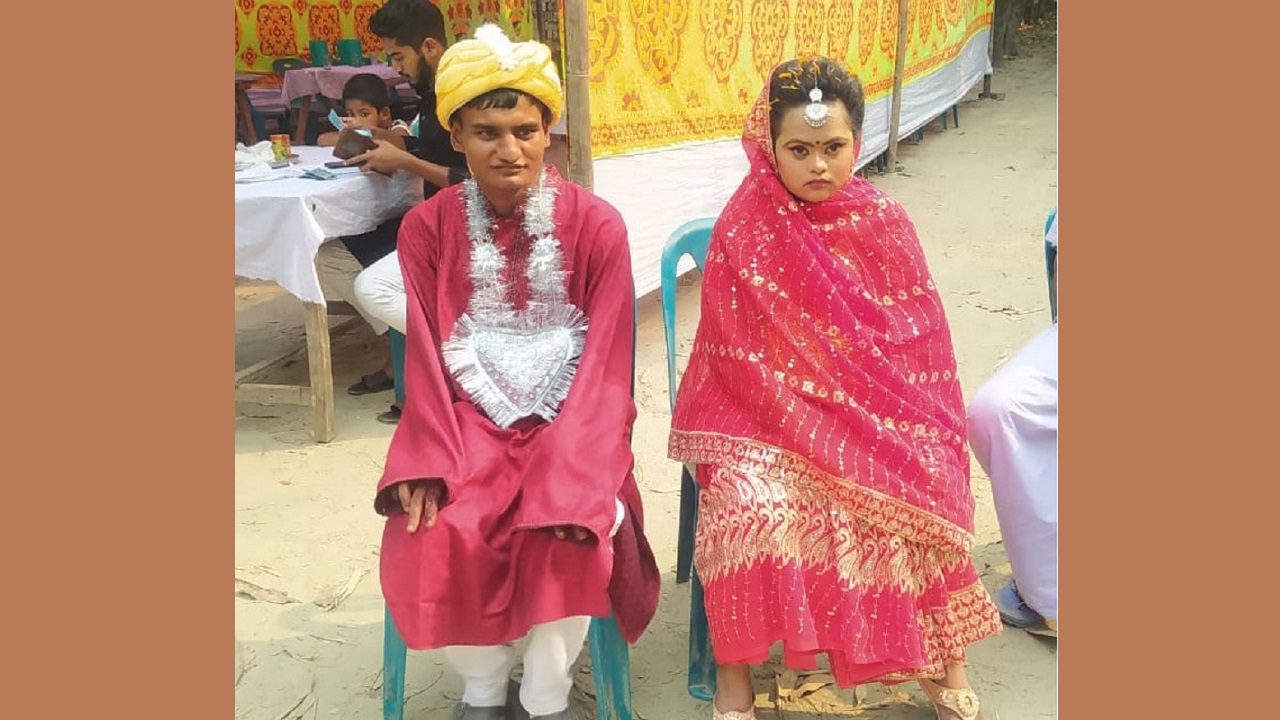 ধুমধাম আয়োজনে শিবচরে দুই প্রতিবন্ধীর বিয়ে