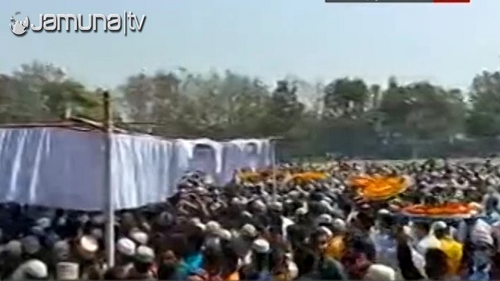 সিরাজগঞ্জের উল্লাপাড়ায় এইচ টি ইমামের প্রথম জানাজা অনুষ্ঠিত সিরাজগঞ্জের উল্লাপাড়ায় এইচ টি ইমামের প্রথম জানাজা অনুষ্ঠিত