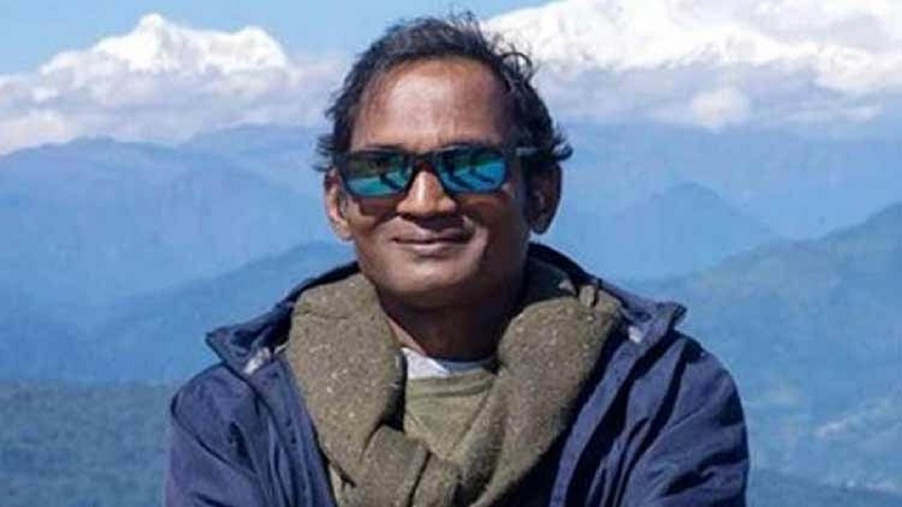 ৬ মাসের জামিন পেলেন কার্টুনিস্ট কিশোর ৬ মাসের জামিন পেলেন কার্টুনিস্ট কিশোর