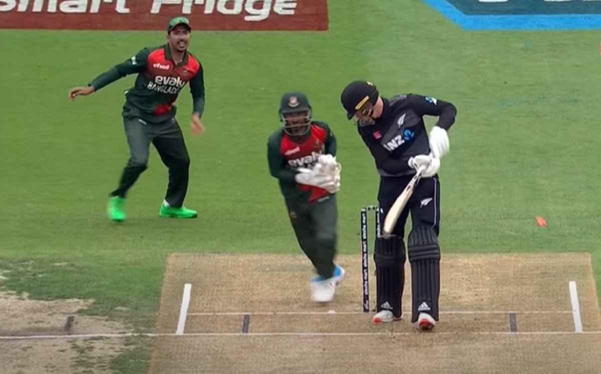 বড় ব্যবধানে হারের পরও বোলারদের পারফরমেন্সে স্বস্তির ঢেকুর রিয়াদের