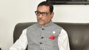 ‘সাইক্লোনে ক্ষতিগ্রস্তদের থেকে নিরাপদ দূরত্ব বজায় রেখেছে বিএনপি’ করোনার টিকা নিয়ে অনিশ্চয়তা নেই: কাদের