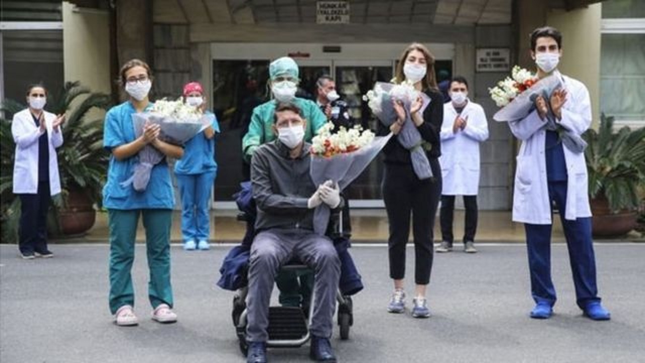 বিশ্বে করোনা থেকে সুস্থ প্রায় ১২ কোটি মানুষ বিশ্বে করোনা থেকে সুস্থ প্রায় ১২ কোটি মানুষ