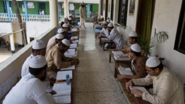 দেশের সকল কওমি মাদ্রাসা বন্ধের জরুরি নির্দেশ