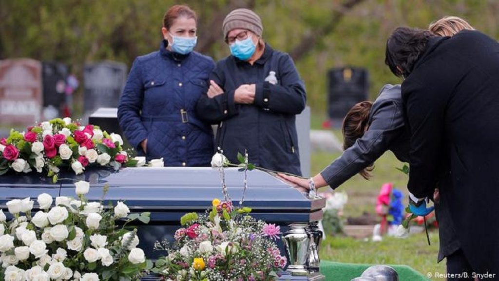 ব্রাজিলে দেখা দিয়েছে কবরের সংকট!