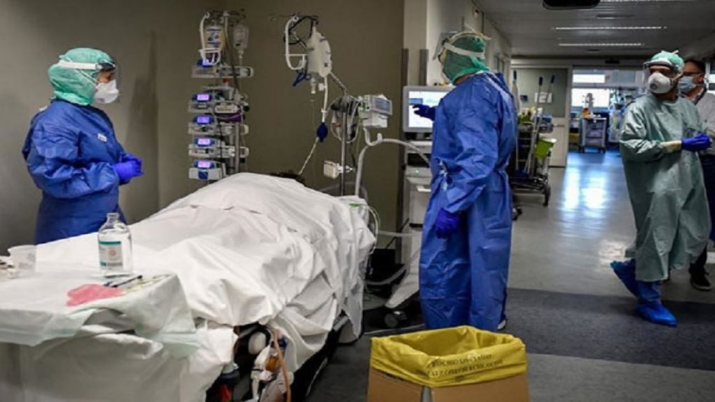 ভারতে একদিনে করোনায় মৃত্যু ১৩শ'র বেশি, শনাক্ত ২ লাখ ৩৫ হাজারের মতো