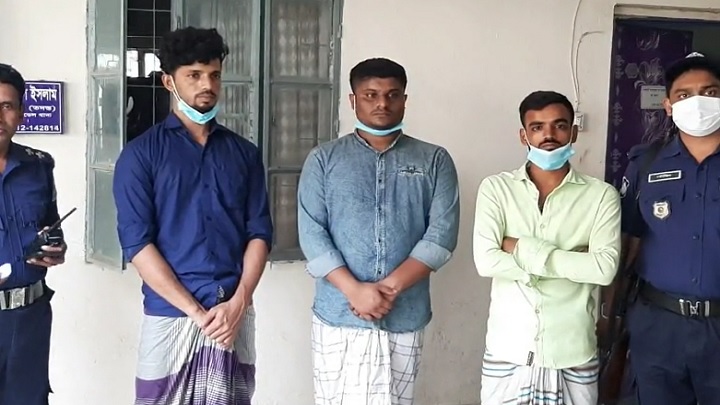 এনএসআই’তে চাকরি দেয়ার নামে প্রতারণা, আটক ৪
