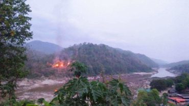 মিয়ানমারের সেনাঘাঁটি বিদ্রোহীদের দখলে, প্রধান বিমানঘাঁটিতে রকেটহামলা