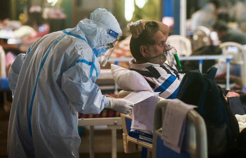 বিশ্বে করোনায় প্রাণহানি আরও প্রায় ১৩ হাজার, শনাক্ত সাড়ে ৬ লাখ