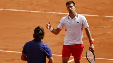 শেষ আটে জোকোভিচ, সহজ জয় নাদালের