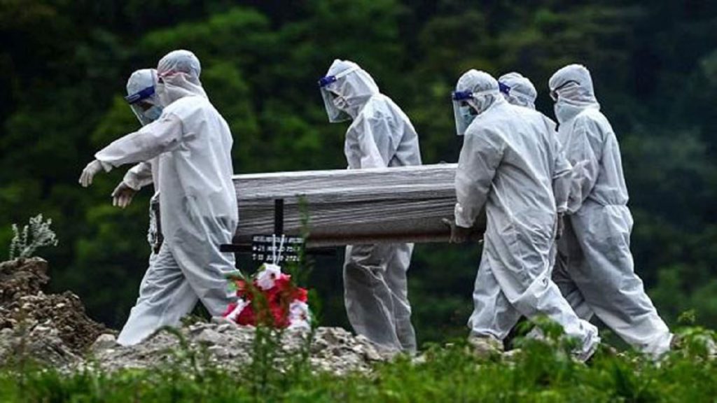 বিশ্বে করোনায় আরও প্রায় ৮ হাজার প্রাণহানি