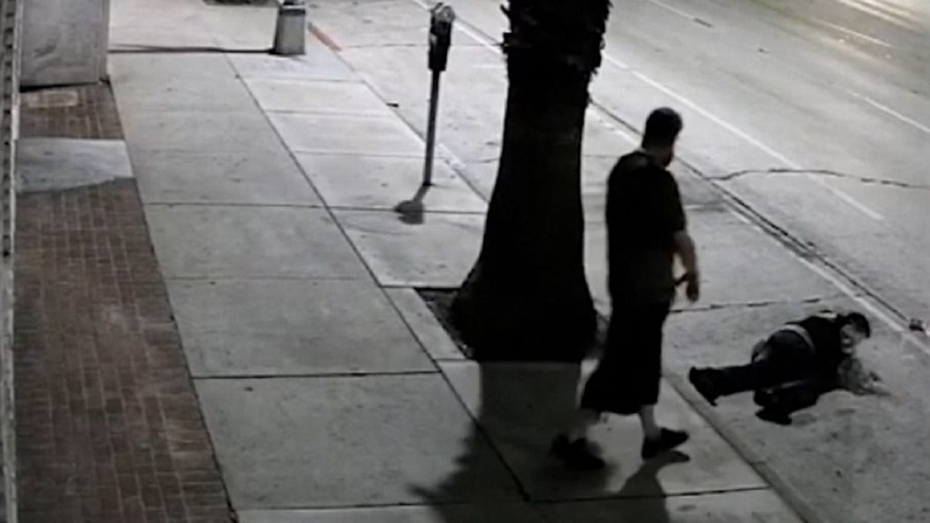 ক্যালিফোর্নিয়ায় আবারও বিদ্বেষের শিকার হলেন এক এশিয় নারী