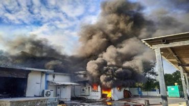 ভারতে স্যানিটাইজার কারখানায় আগুন, নিহত ১৮ ভারতে একটি কারখানায় অগ্নিকাণ্ডে নিহত ১৮