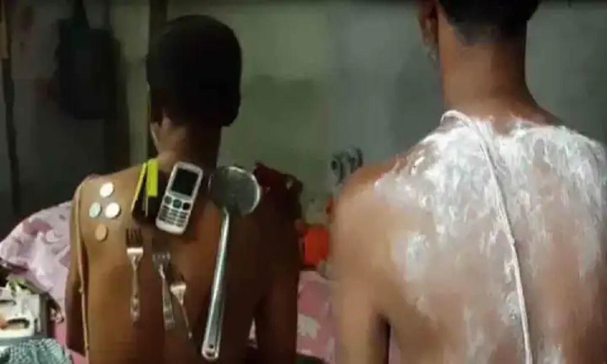 পাউডার লাগাতেই ধরা পড়লো ভ্যাকসিন নিয়ে গায়ে চৌম্বকক্ষেত্র তৈরির দাবিটি ভুয়া