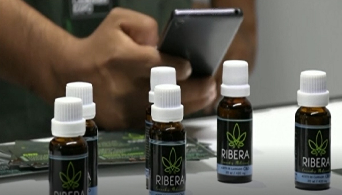 মেক্সিকোতে এবার প্রসাধনীতে ব্যবহার হচ্ছে গাঁজা