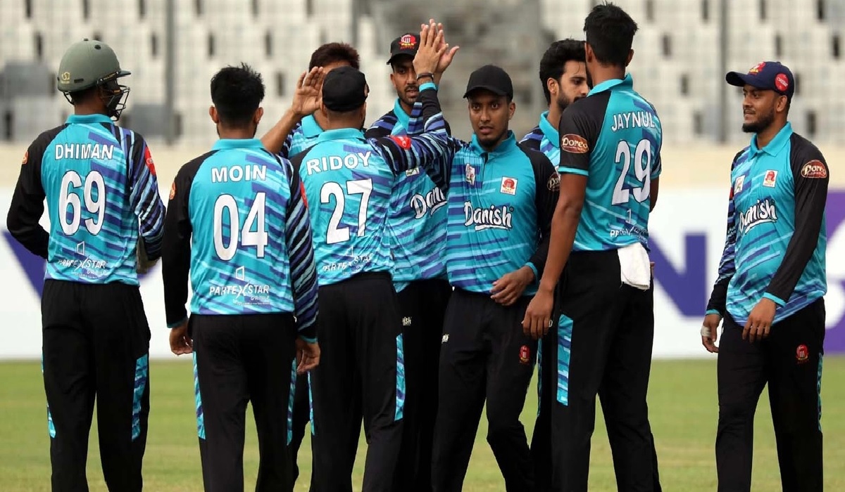 বিশ্ব রেকর্ড দেখলো ঢাকা প্রিমিয়ার লিগ