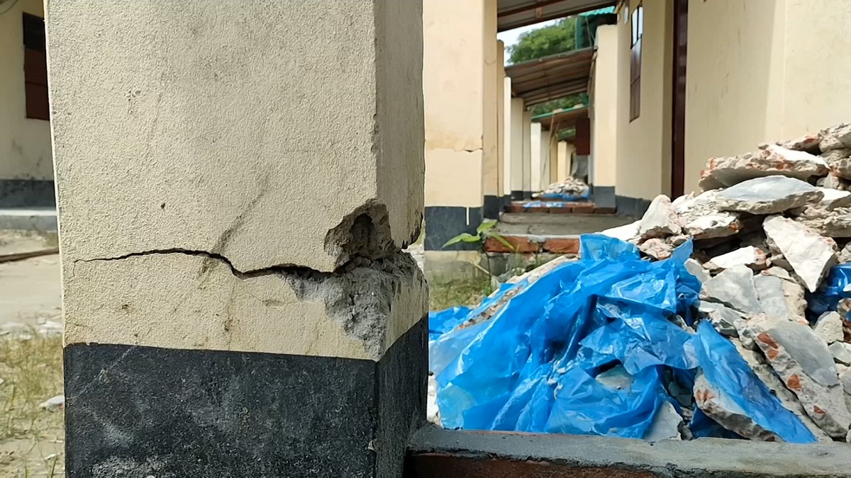 মুন্সিগঞ্জে আশ্রয়ণ প্রকল্পে অনিয়ম, এসি ল্যান্ড এবং নির্বাহী ম্যাজিস্ট্রেট ওএসডি