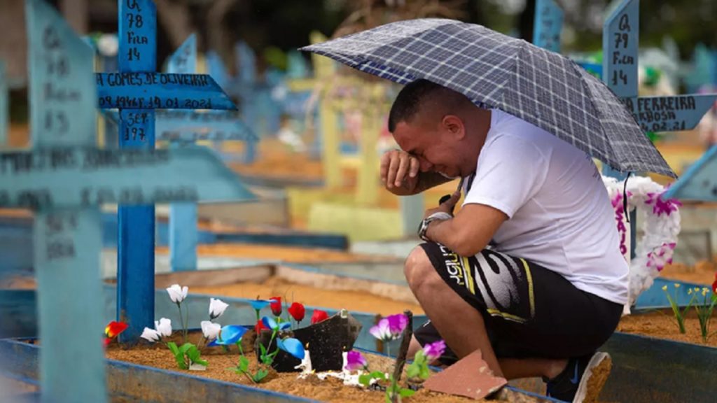 করোনাভাইরাস: প্রথমবার দৈনিক মৃত্যু-সংক্রমণের শীর্ষে ইন্দোনেশিয়া