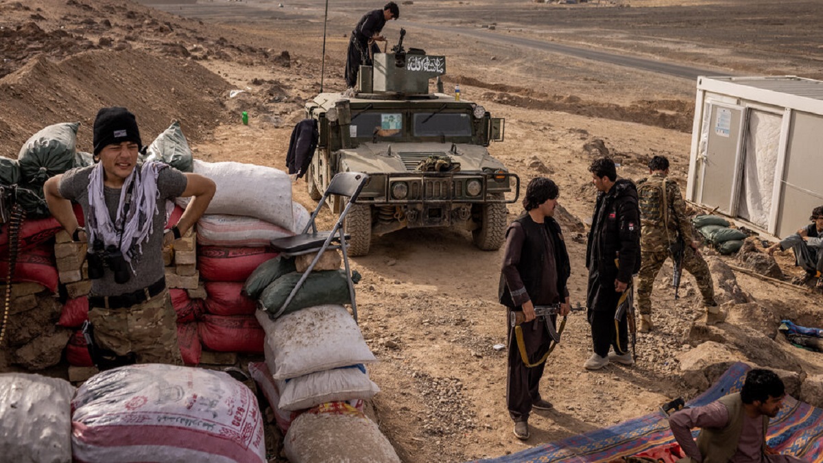 আফগানিস্তানে সংঘাত, কূটনীতিক ও নিরাপত্তা কর্মীদের দেশে ফিরিয়ে নিয়েছে ভারত