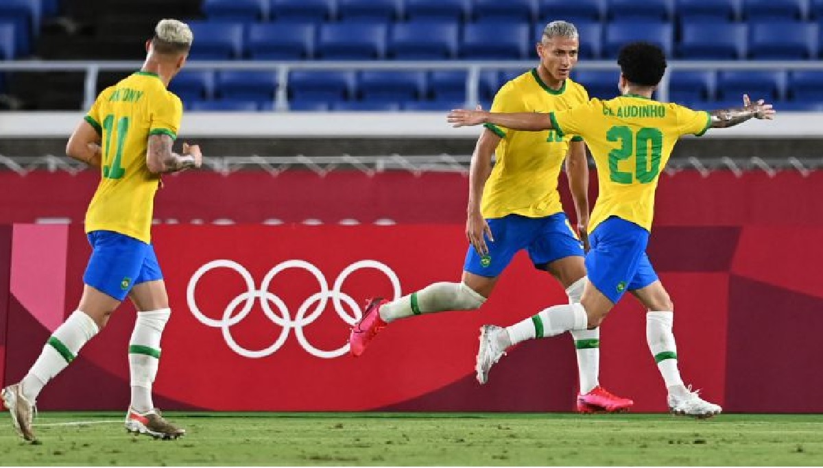 রিচার্লিসনের হ্যাটট্রিকে জার্মানিকে হারালো ব্রাজিল