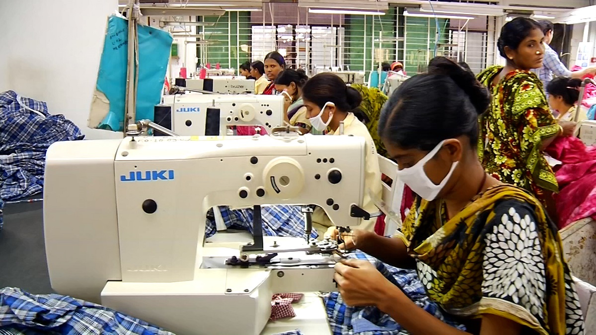 ঈদের আগে পোশাক শ্রমিকদের বেতন-বোনাস নিয়ে দুশ্চিন্তা বাড়ছে
