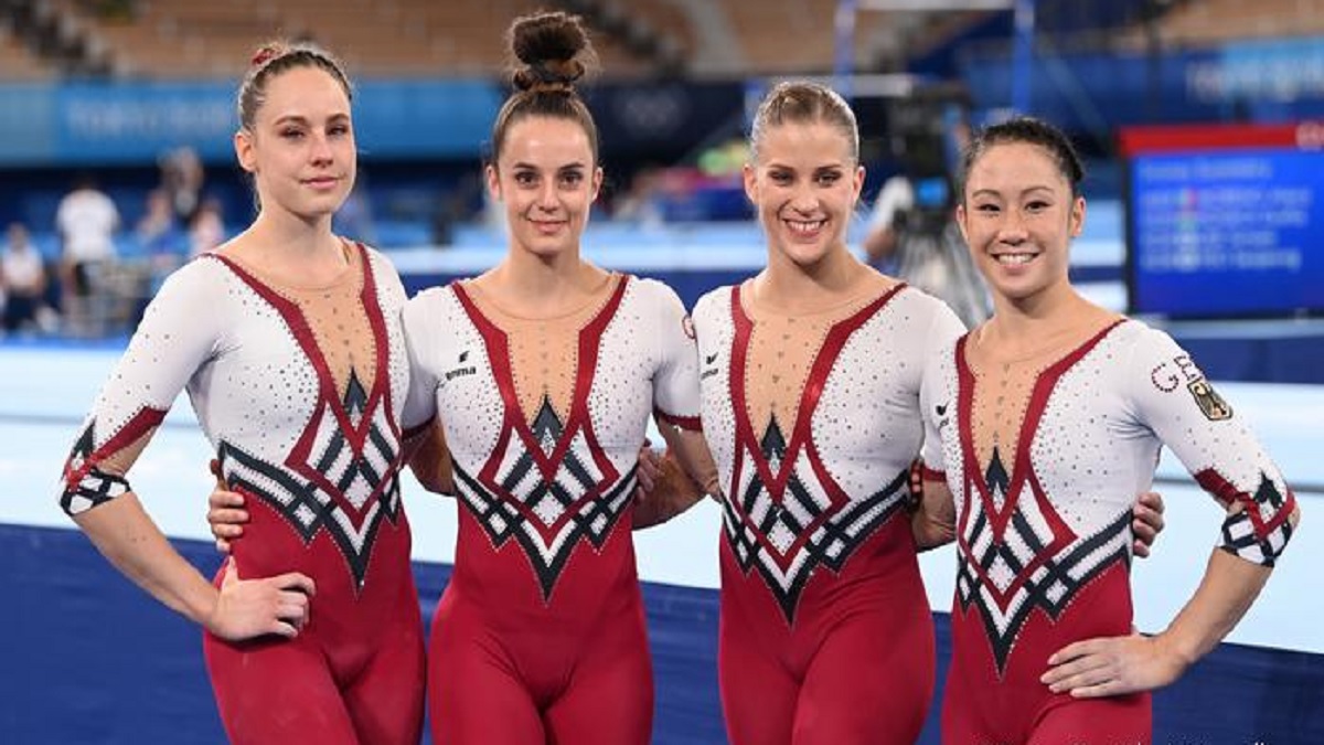 যৌনাবেদনের বিপরীতে পোশাকে ইচ্ছের স্বাধীনতা