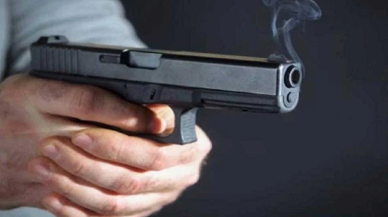 প্রেমিকের সাথে পালাতে গিয়ে বাবার গুলিতে মৃত্যু