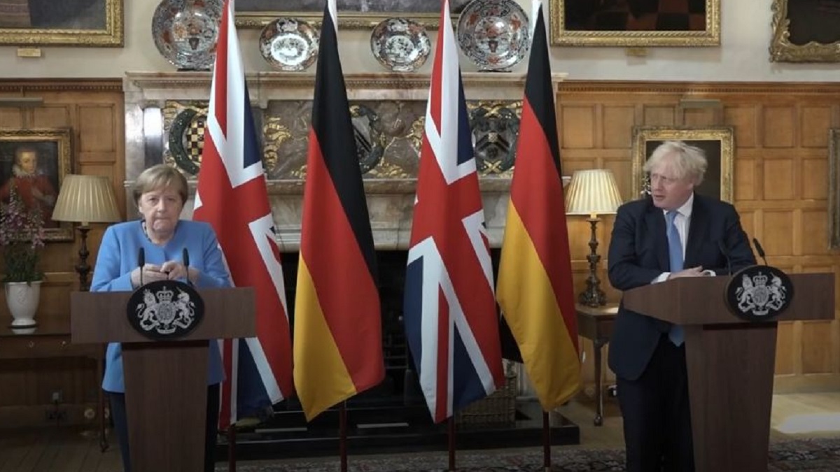 ইউরোতে দর্শক সমাগমের অনুমতি নিয়ে মার্কেলের উদ্বেগ