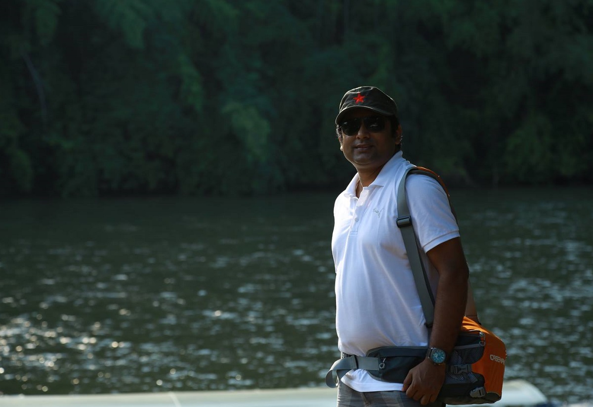 লন্ডনে সেরা পরিচালকের পুরস্কার পেলেন মাসুদ হাসান উজ্জ্বল