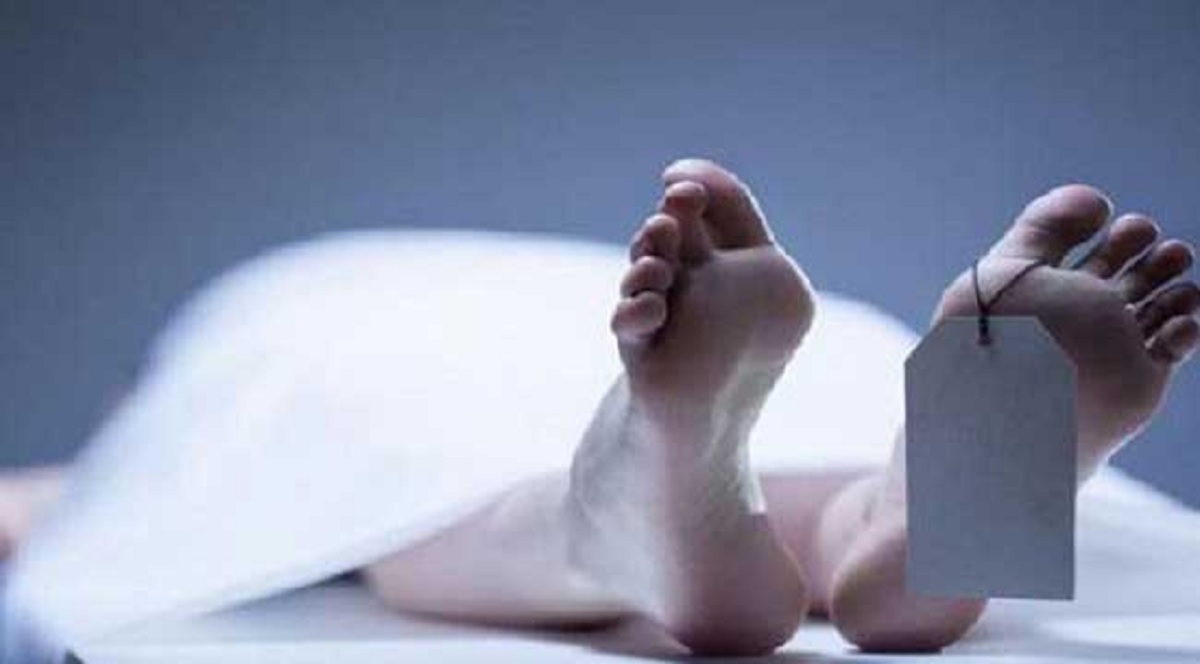 স্বামীর ইটের আঘাতে প্রাণ গেলো স্ত্রীর