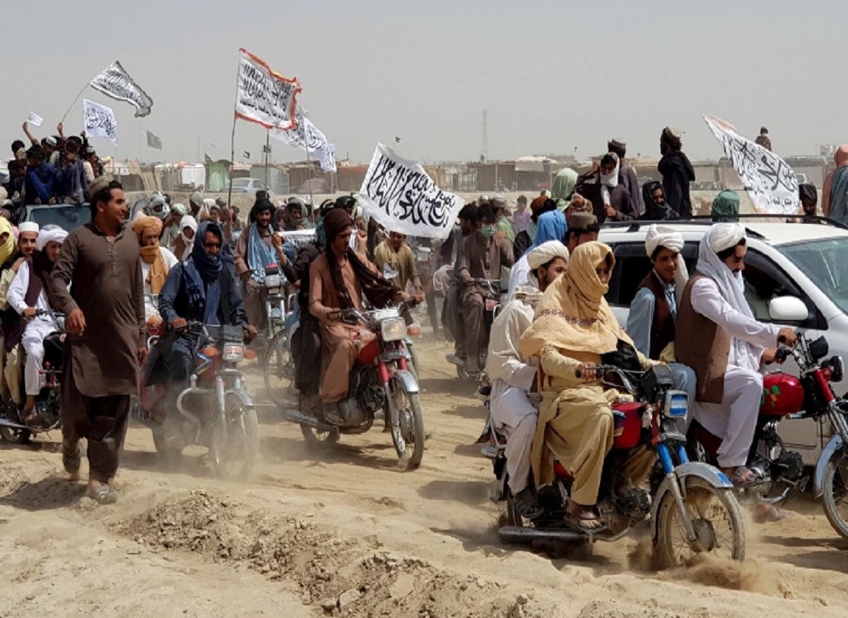 আফগানিস্তানের ১১৬ টি জেলা দখলে নিয়েছে তালেবান