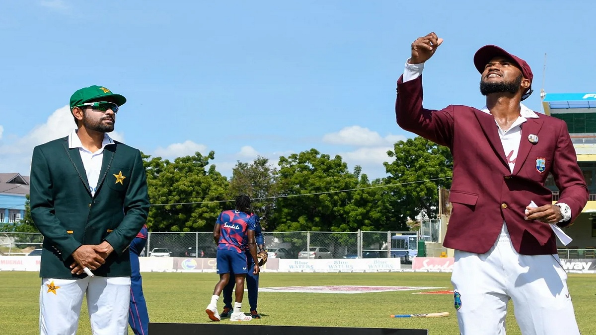 ১ম দিনে অলআউট হওয়া পাকিস্তানের সামনে বিপাকে স্বাগতিক উইন্ডিজ