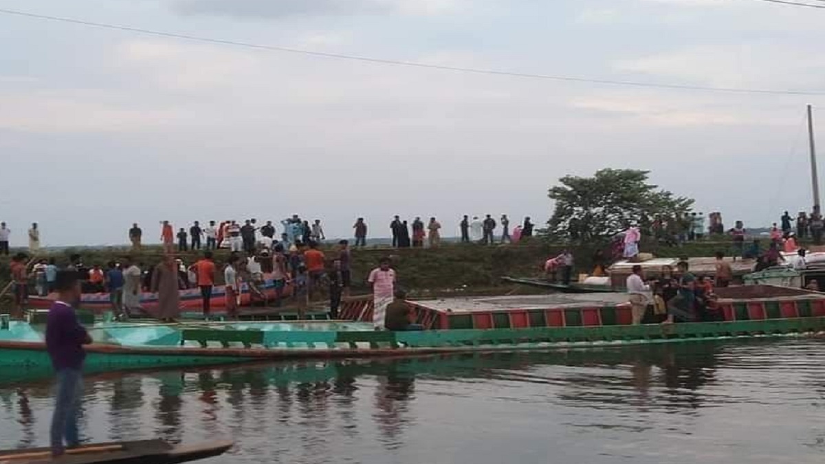 বিজয়নগর থেকে নৌযান চলাচলে নিষেধাজ্ঞা